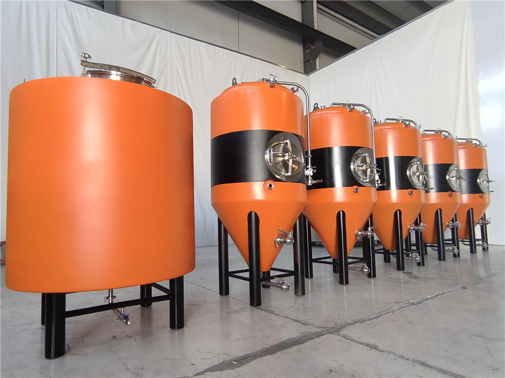 打破傳統(tǒng)啤酒設(shè)備特點，為不同的場景“靚”身定制