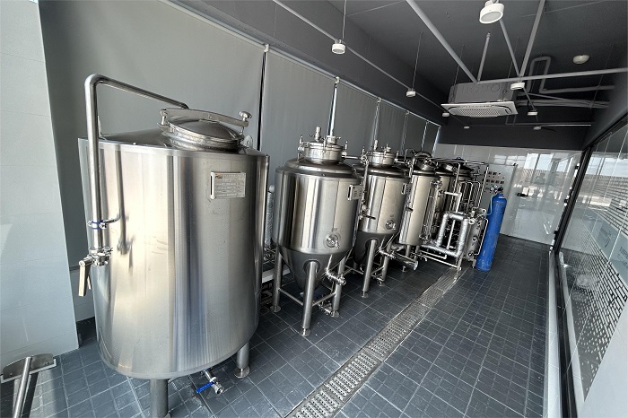 精釀啤酒設(shè)備-山東天泰啤酒設(shè)備