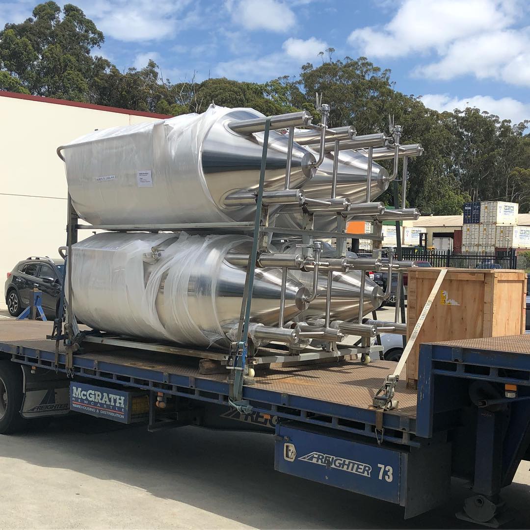 如何設(shè)計啤酒廠并挑選啤酒釀造設(shè)備？